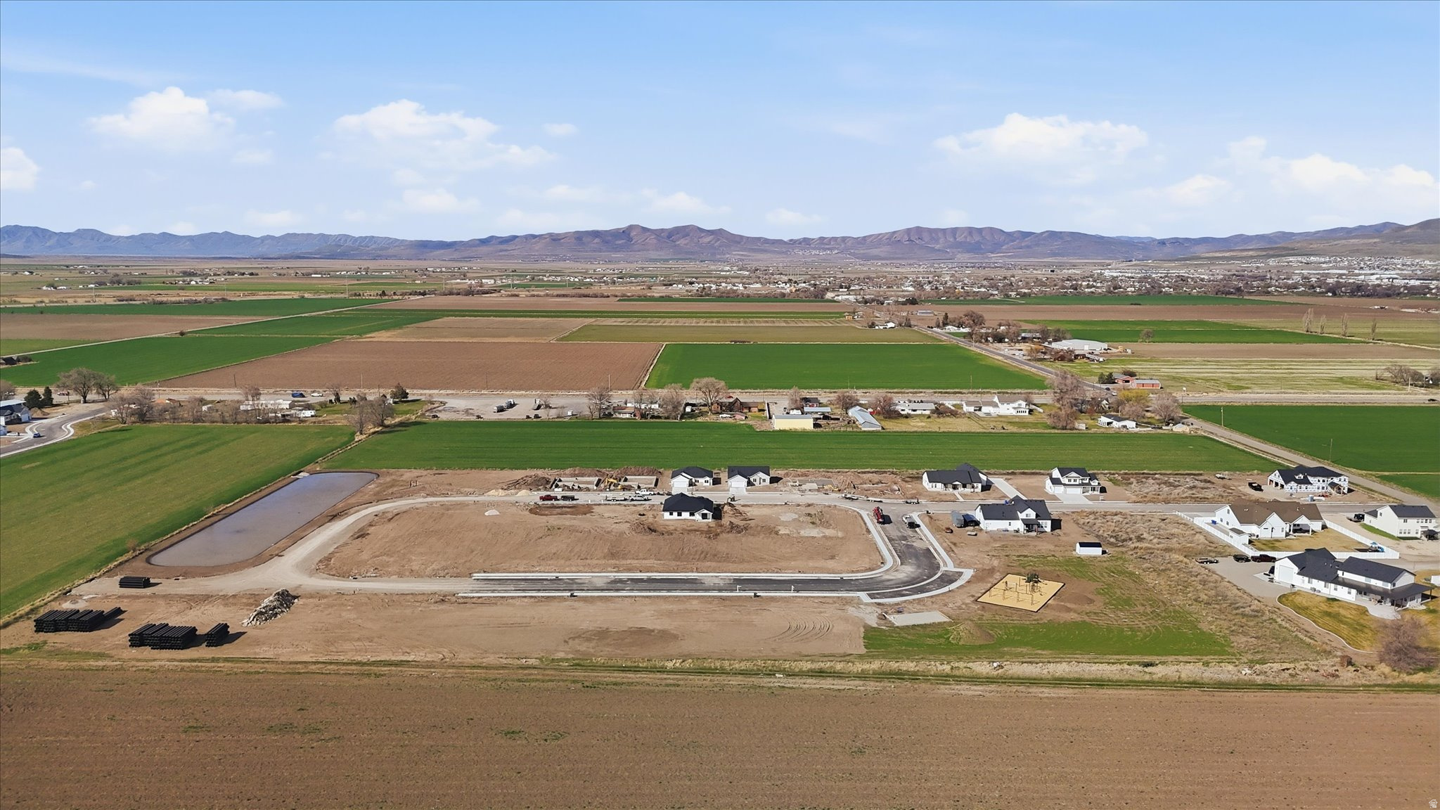 SUNSET VISTA - Residential