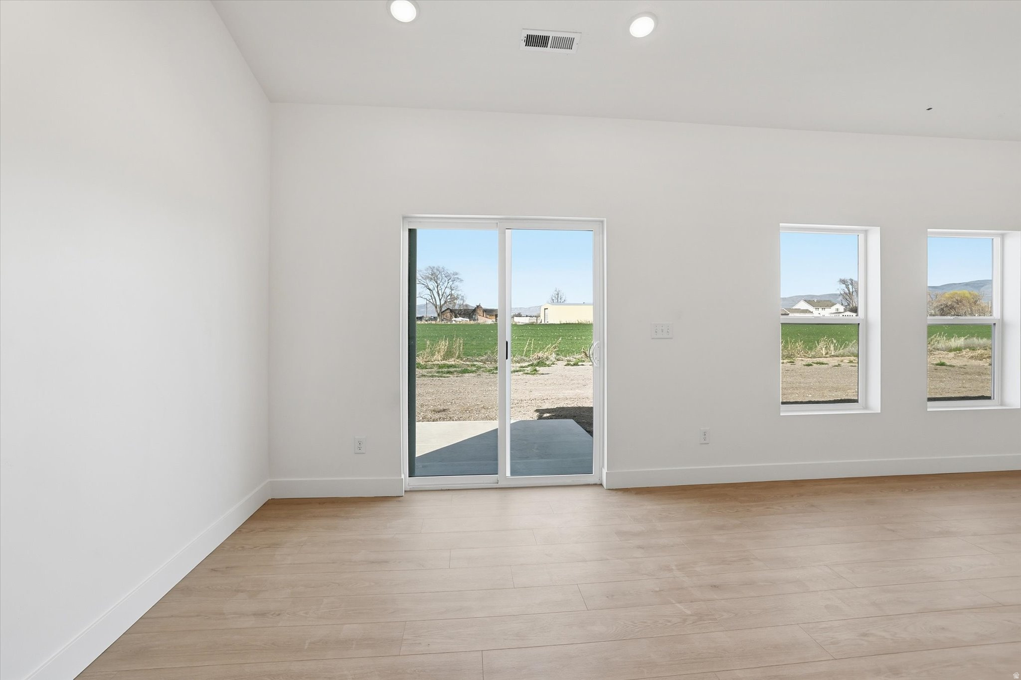 SUNSET VISTA - Residential