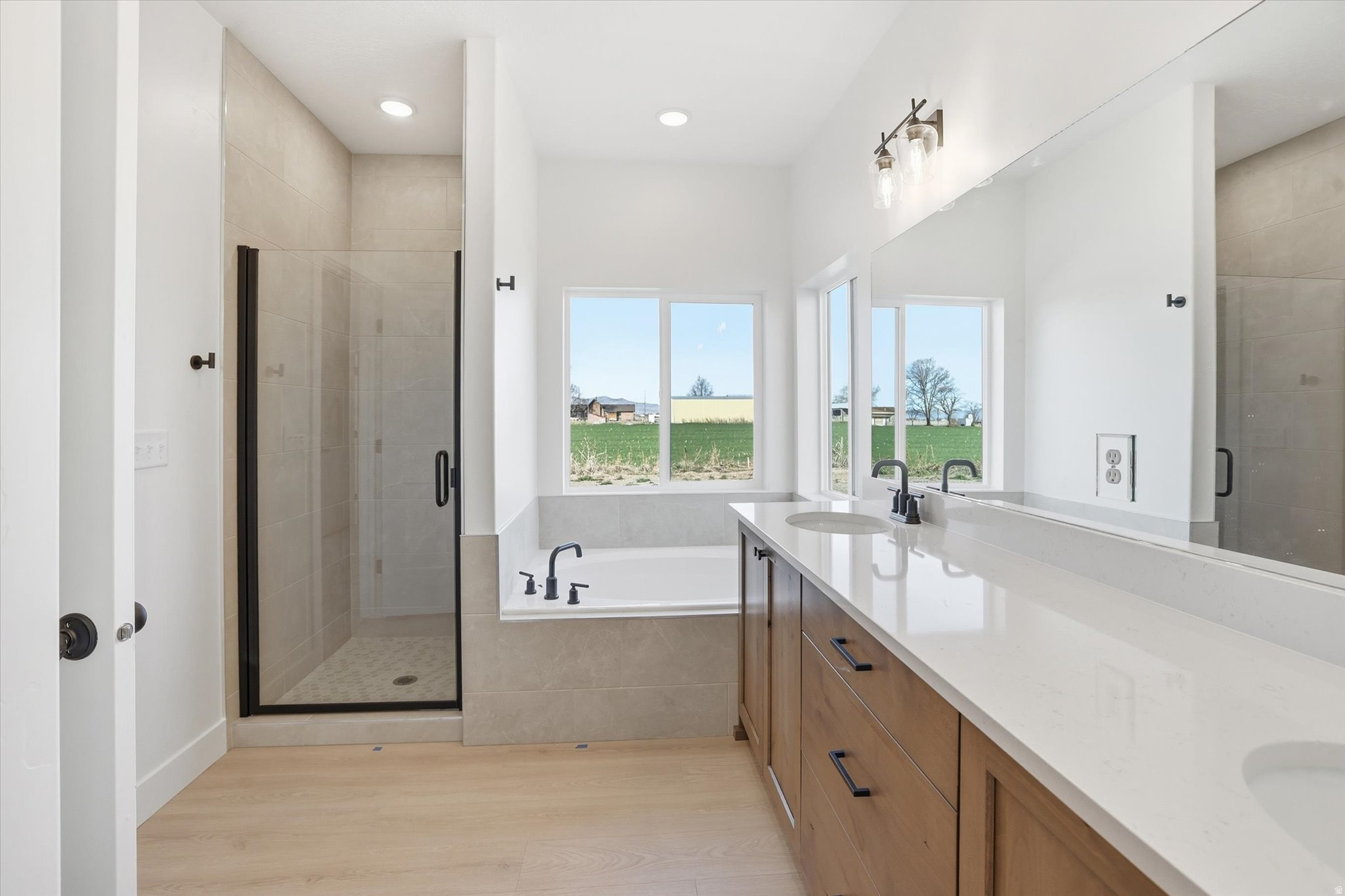 SUNSET VISTA - Residential