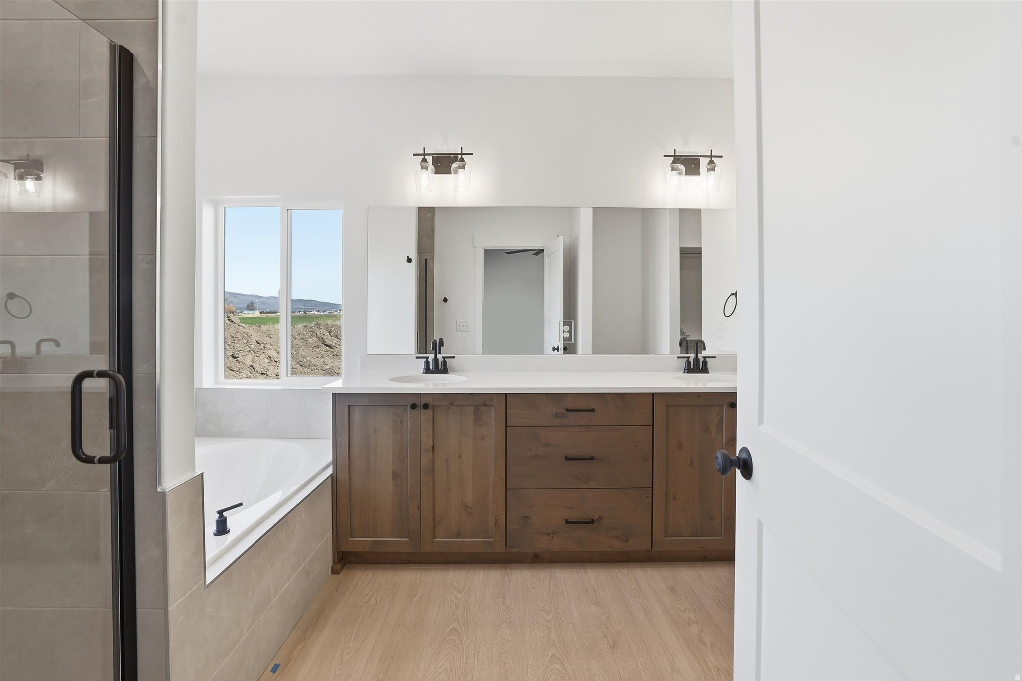 SUNSET VISTA - Residential