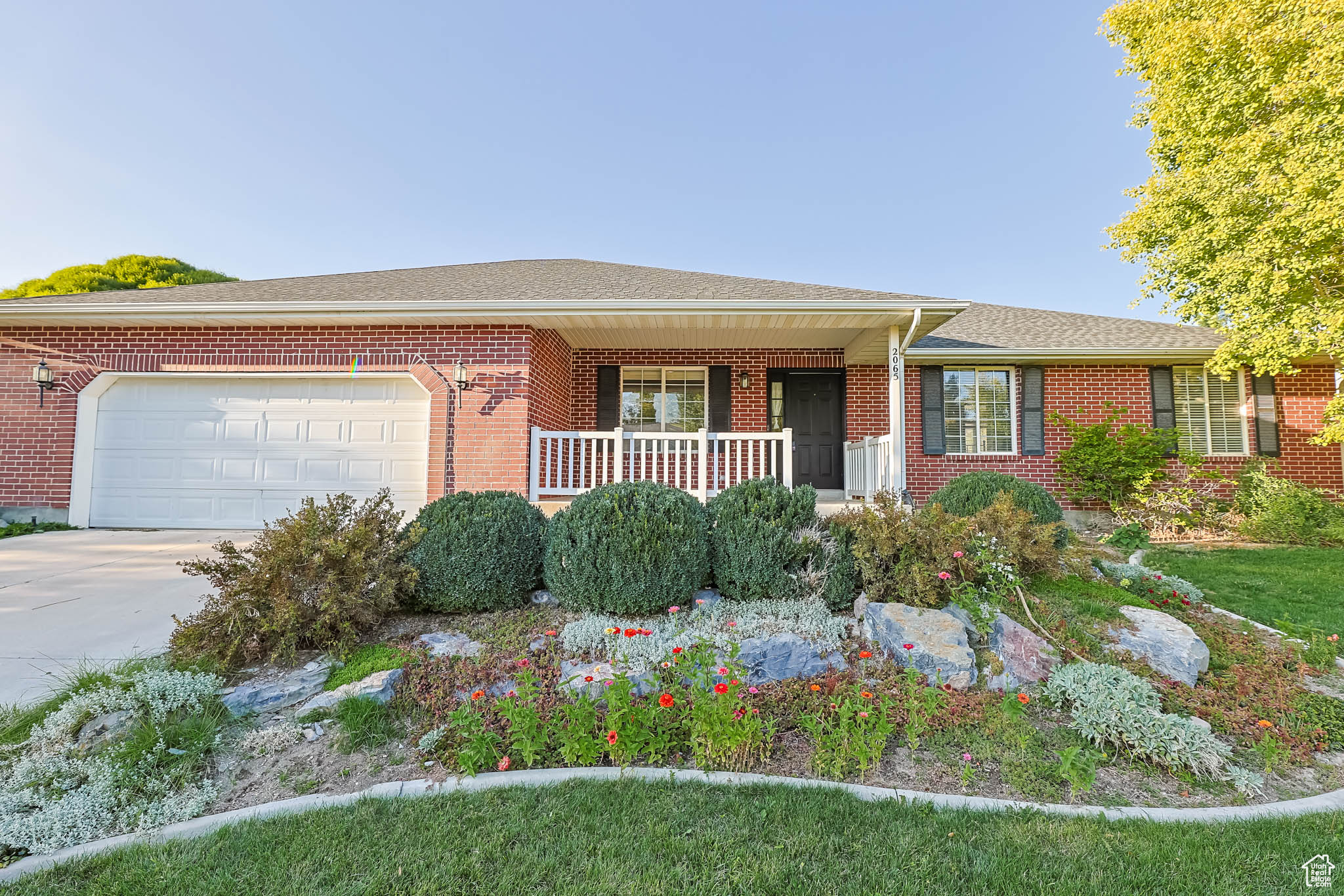 EAGLE POINT - Residential