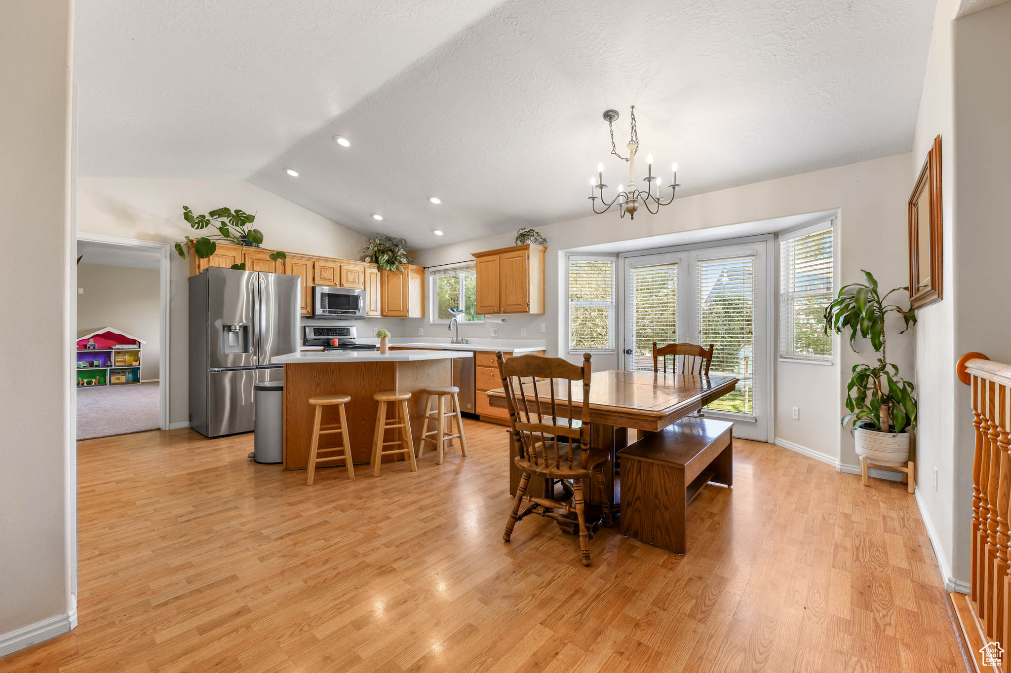 EAGLE POINT - Residential