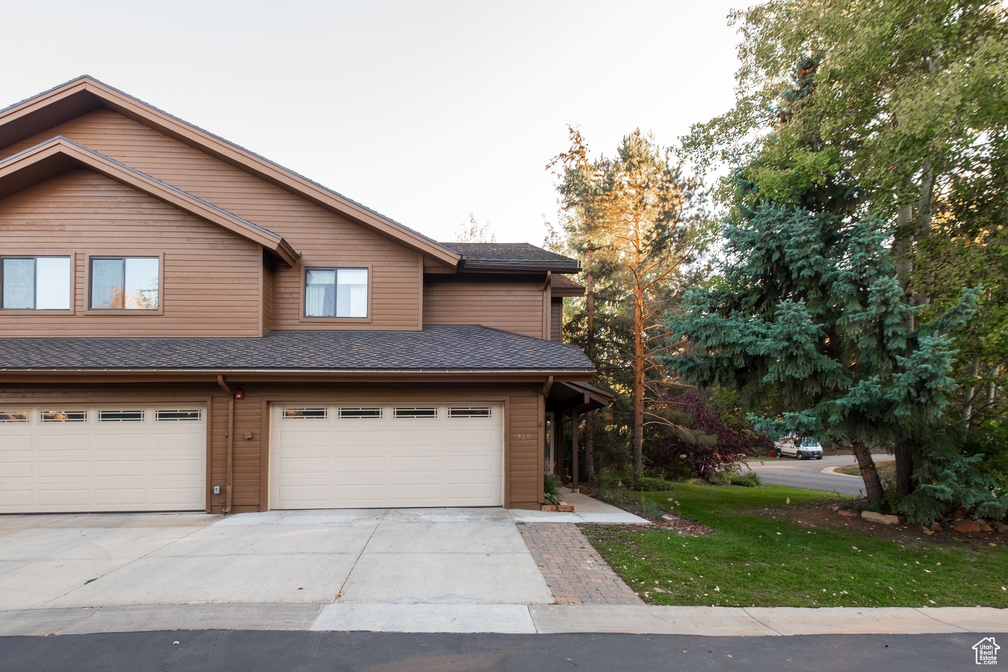 Park City, Utah 84098, United States, 4 Bedrooms Bedrooms, ,4 BathroomsBathrooms,Residential,Pending,8578