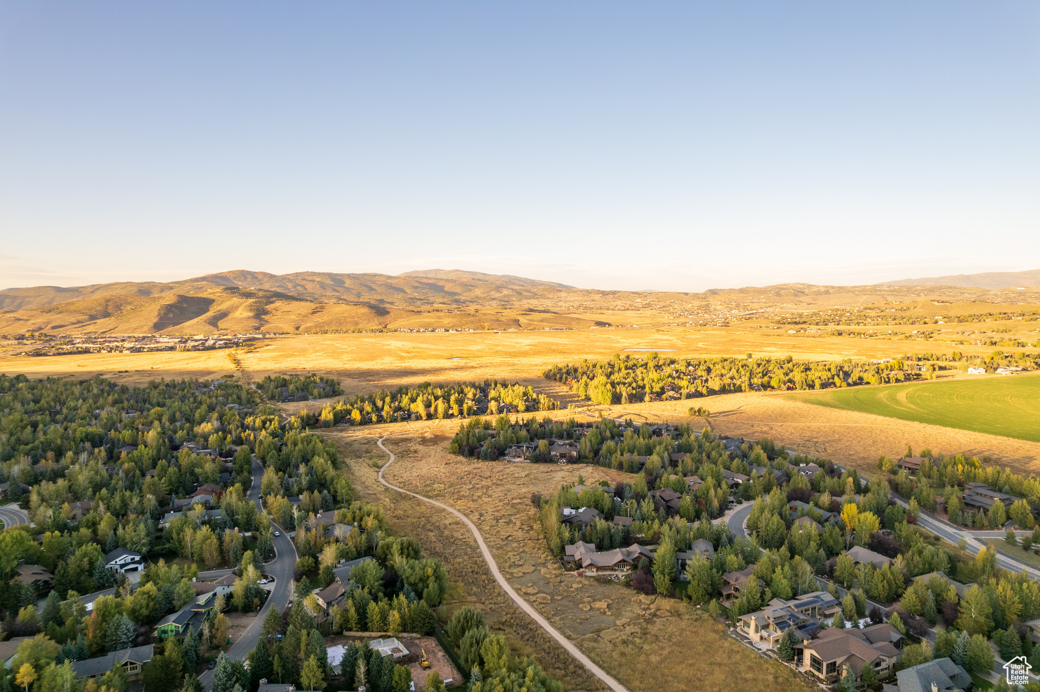 Park City, Utah 84098, United States, 4 Bedrooms Bedrooms, ,4 BathroomsBathrooms,Residential,Pending,8578