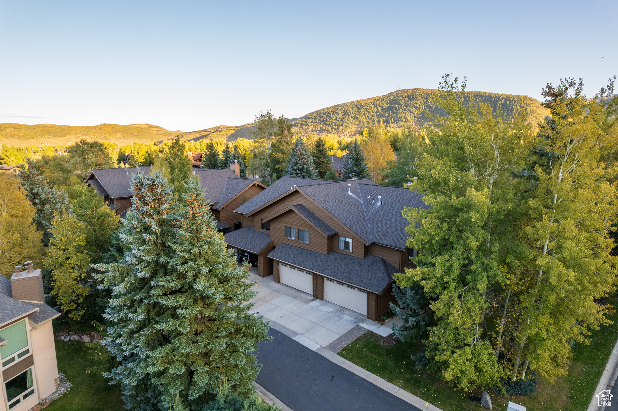 Park City, Utah 84098, United States, 4 Bedrooms Bedrooms, ,4 BathroomsBathrooms,Residential,Pending,8578