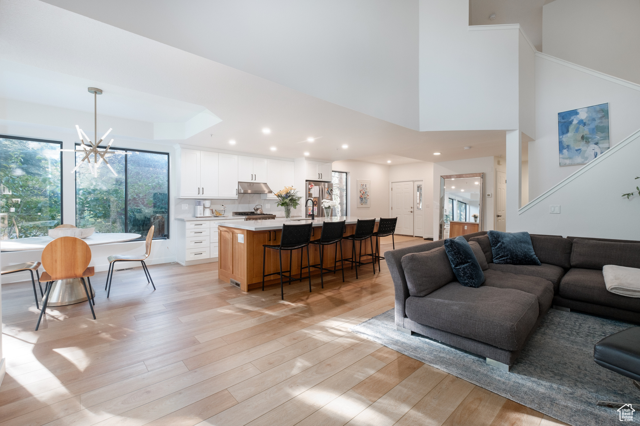 Park City, Utah 84098, United States, 4 Bedrooms Bedrooms, ,4 BathroomsBathrooms,Residential,Pending,8578