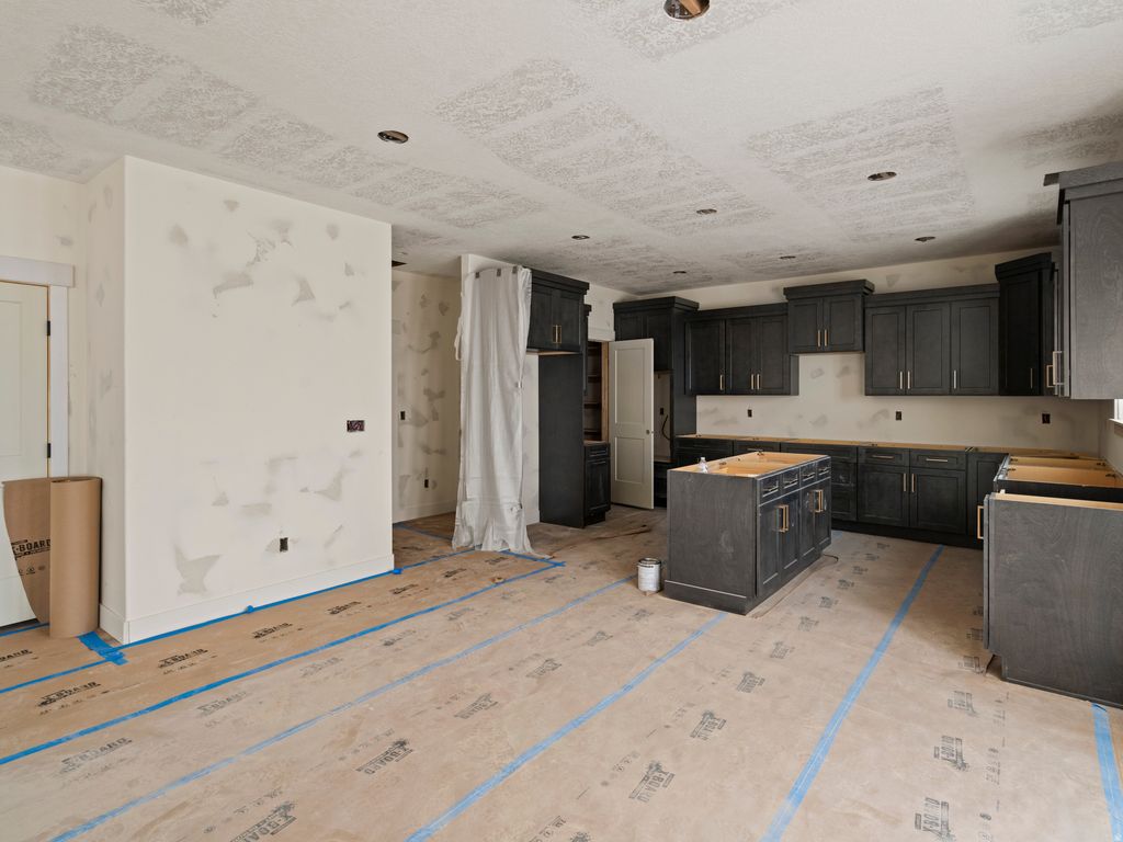 Photo of 1629 W 3125 N, Pleasant View, UT 84414 (MLS # 2142057)