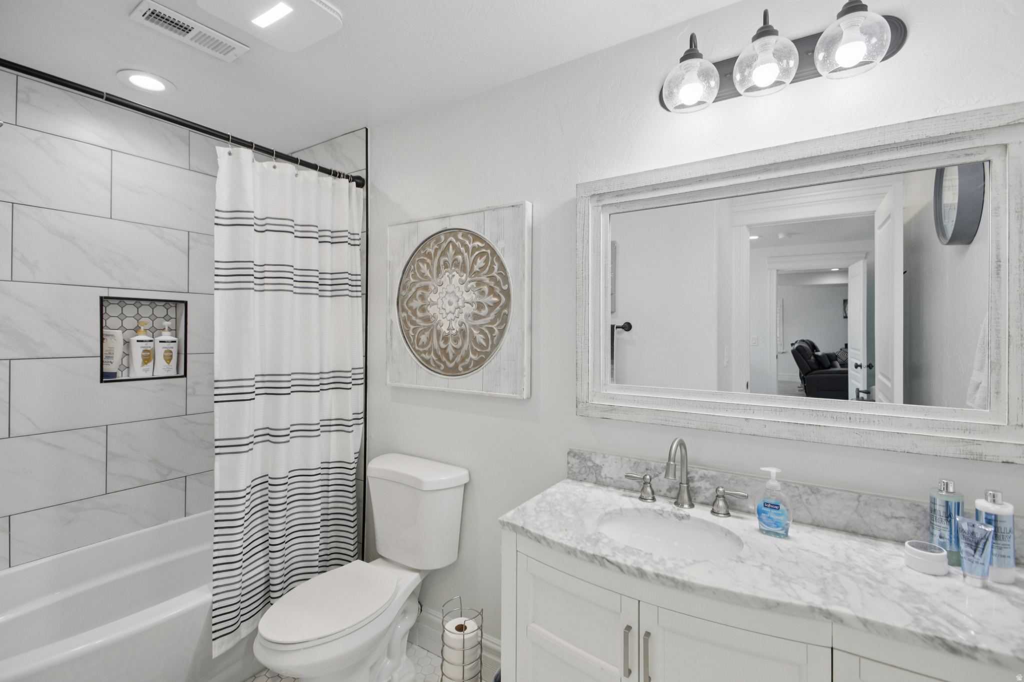 DAYBREAK - Residential