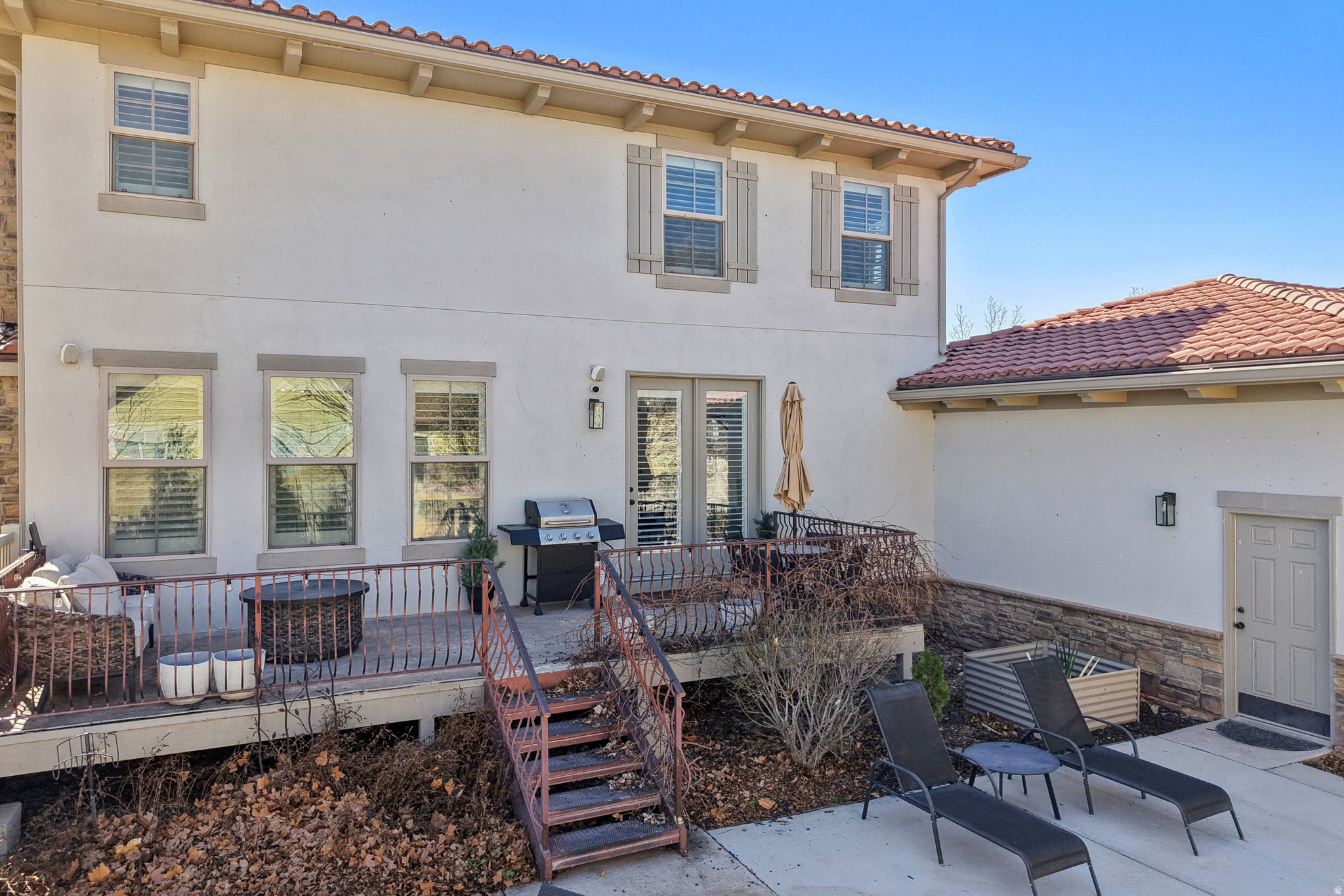 DAYBREAK - Residential