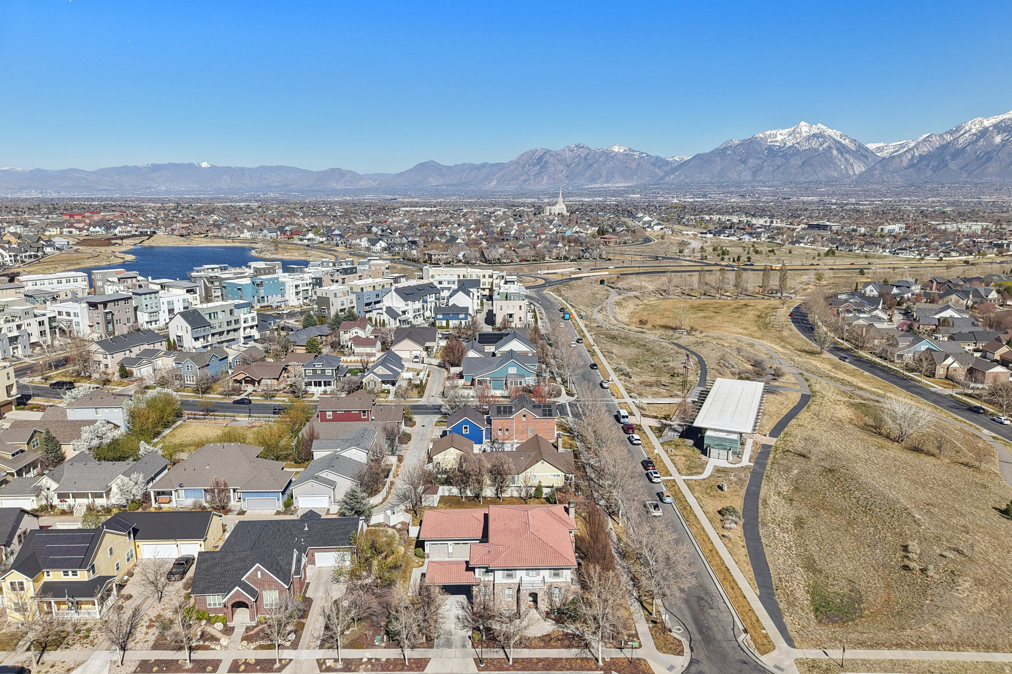 DAYBREAK - Residential