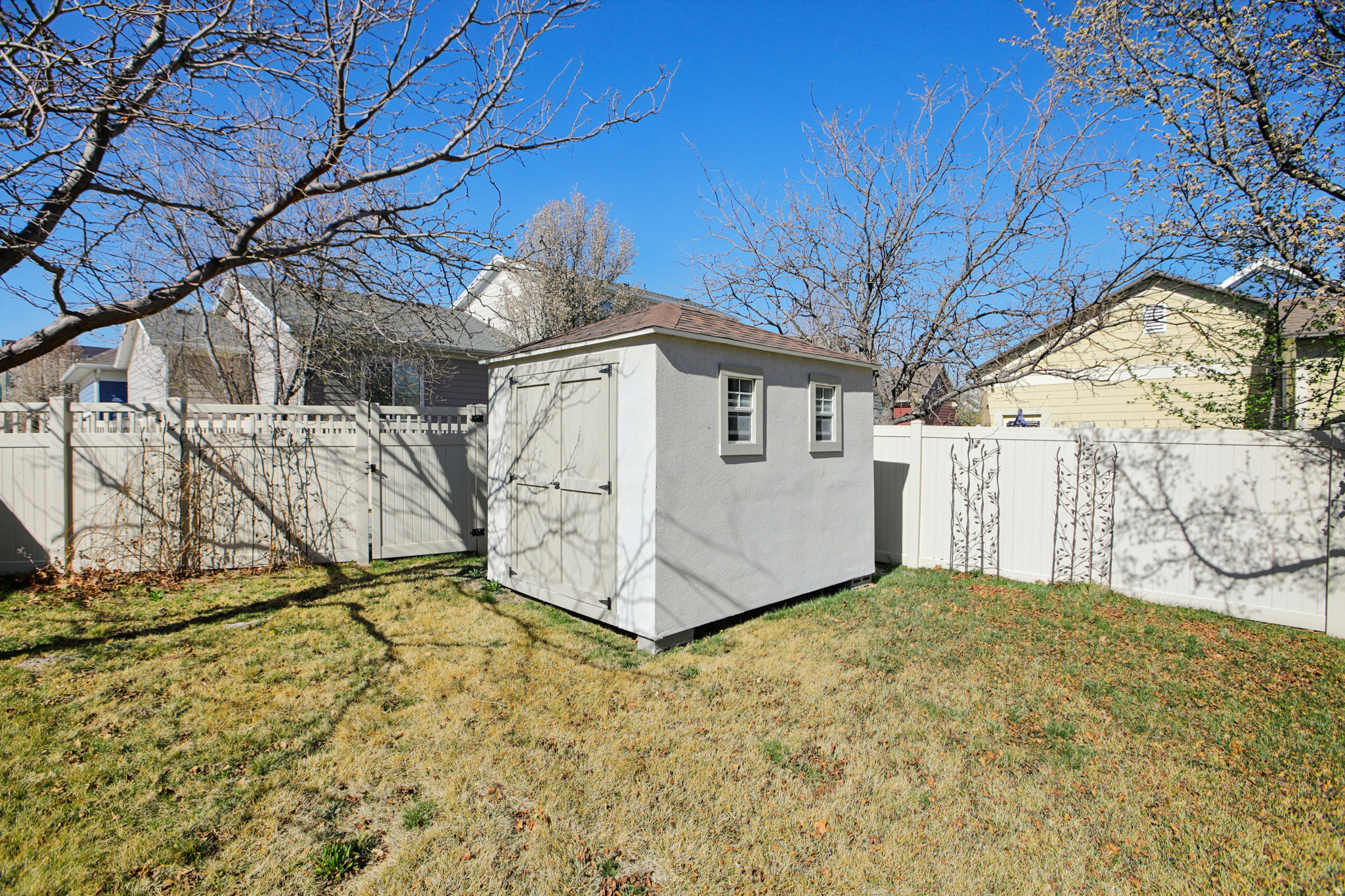 DAYBREAK - Residential