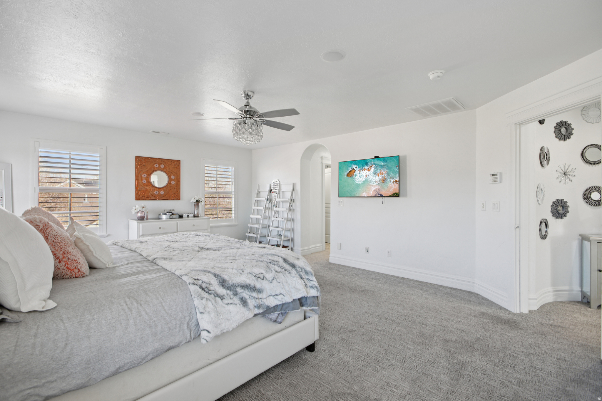 DAYBREAK - Residential