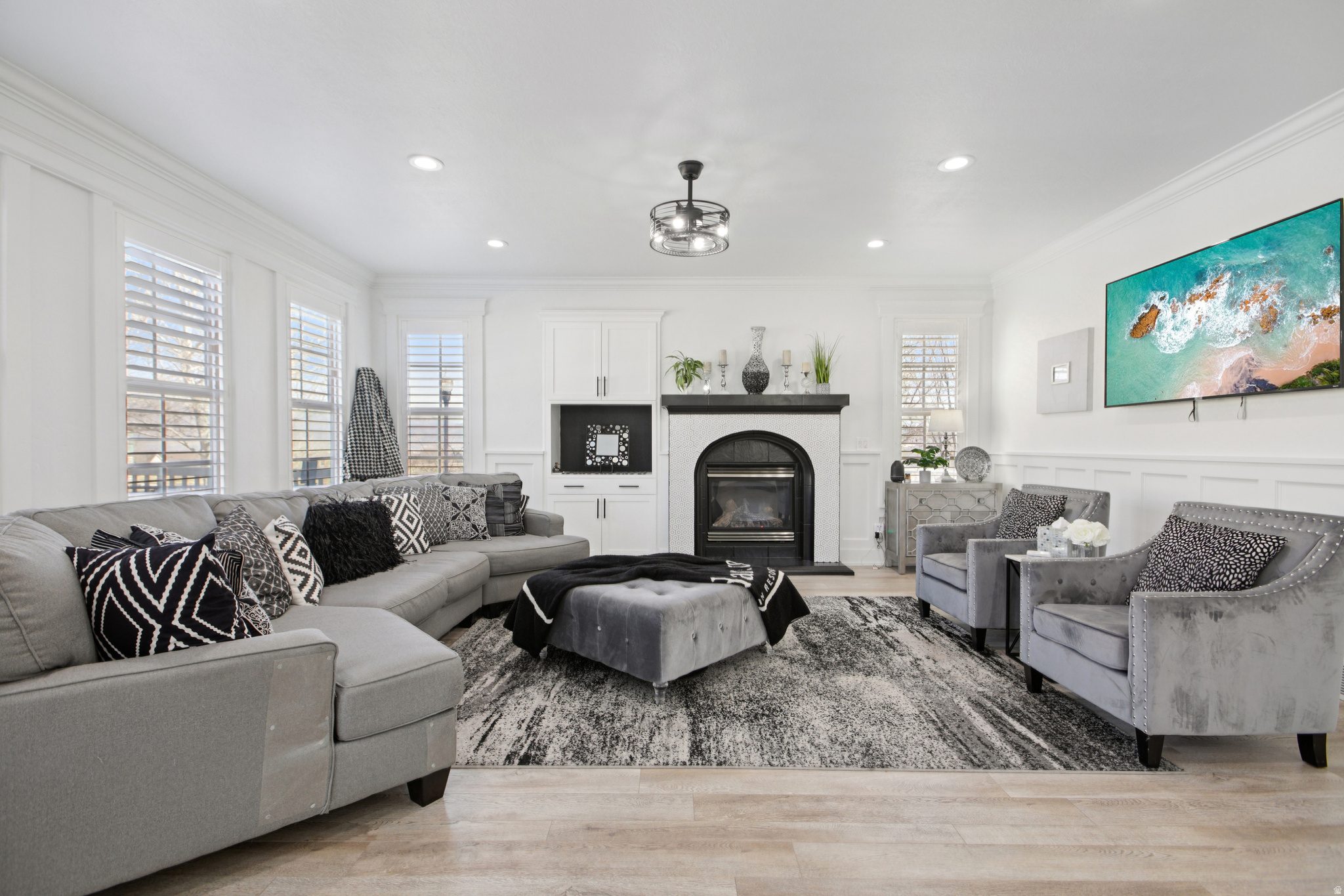 DAYBREAK - Residential