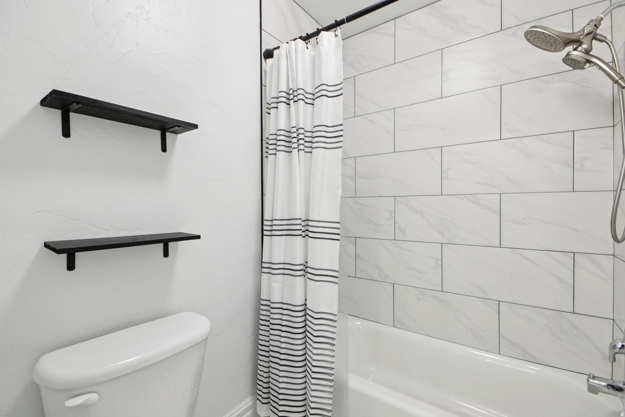 DAYBREAK - Residential