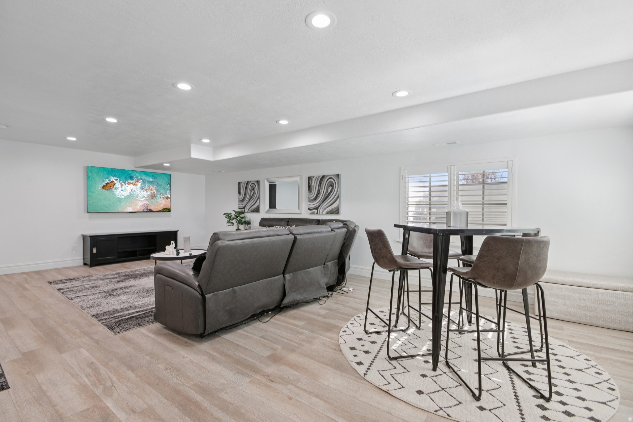 DAYBREAK - Residential