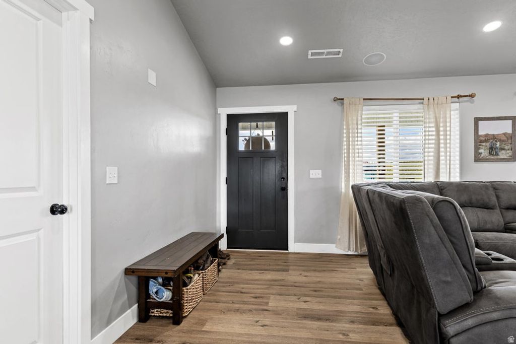 Photo of 623 S 150 E, Enterprise, UT 84725 (MLS # 2153993)