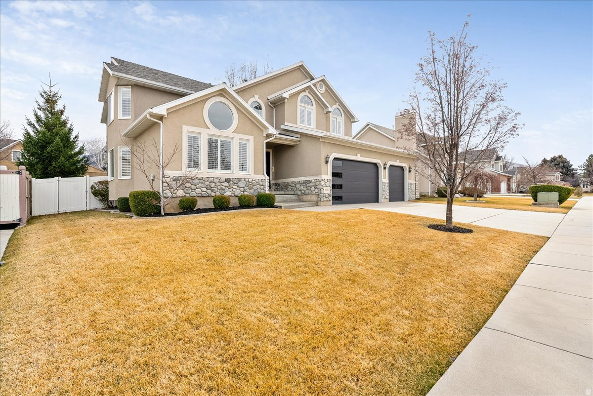 THE HEATHERS - Residential