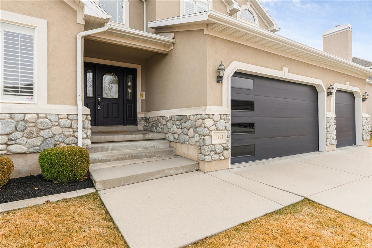 THE HEATHERS - Residential