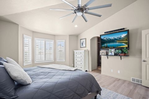 Tiny photo for 332 W 700 N, Santaquin, UT 84655 (MLS # 2139159)