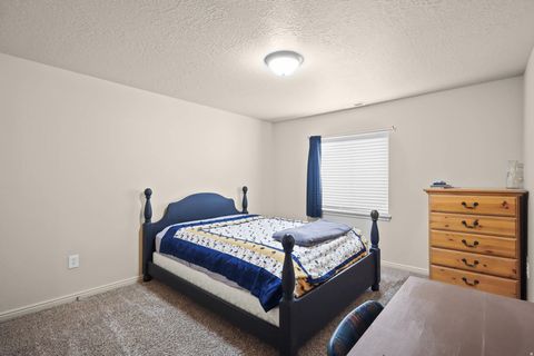 Tiny photo for 332 W 700 N, Santaquin, UT 84655 (MLS # 2139159)