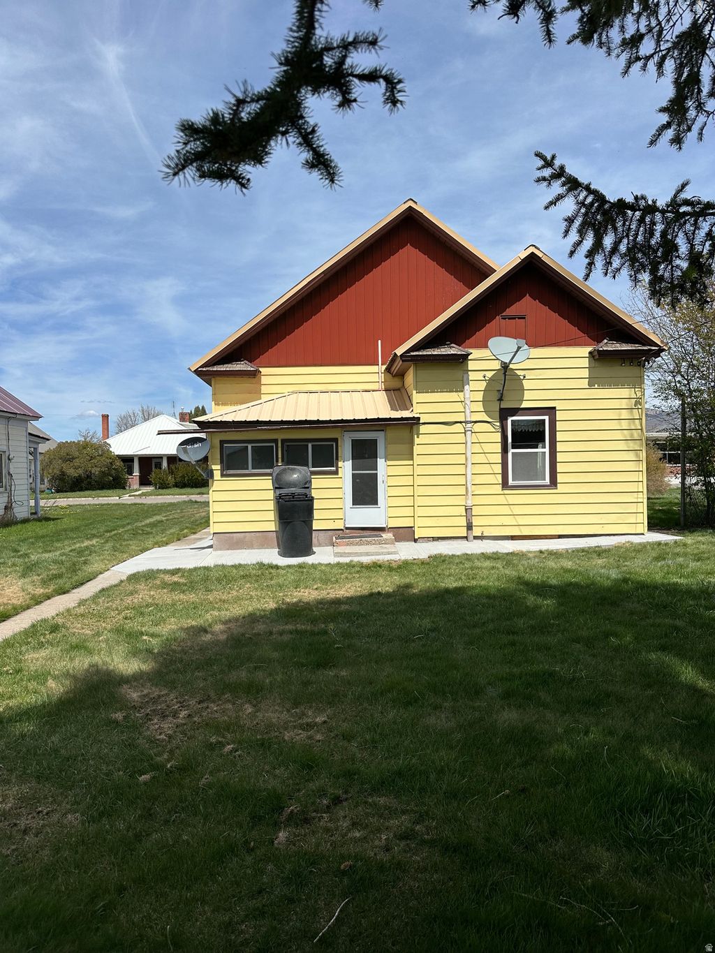 Photo of 817 GRANT ST, Montpelier, ID 83254 (MLS # 2155655)
