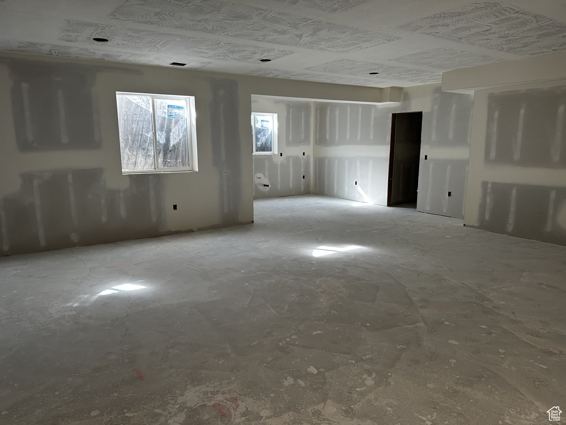 BEACON POINTE - Residential