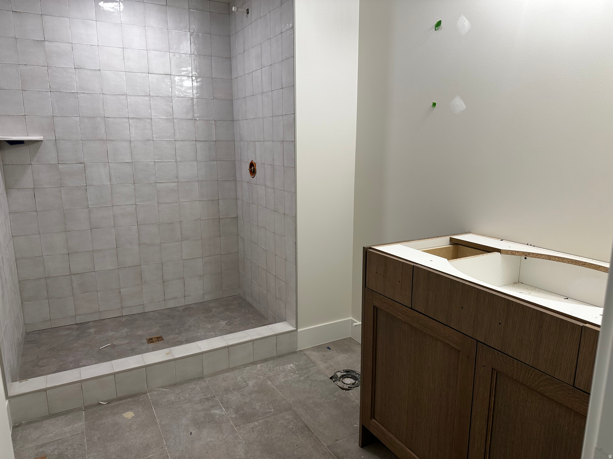 BEACON POINTE - Residential