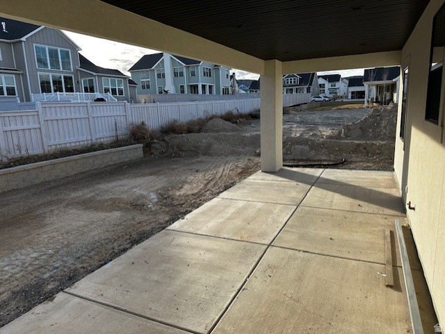 BEACON POINTE - Residential