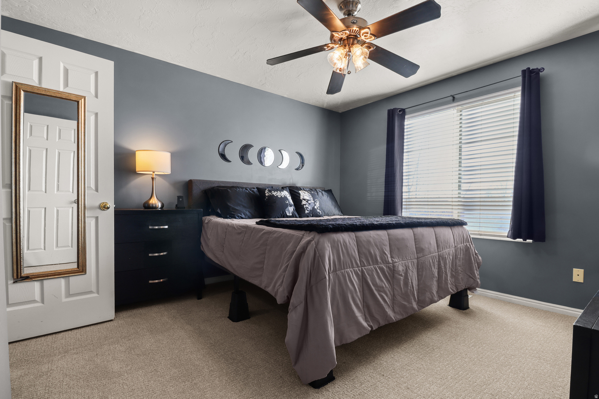 MOUNTAIN RIDGE - Residential