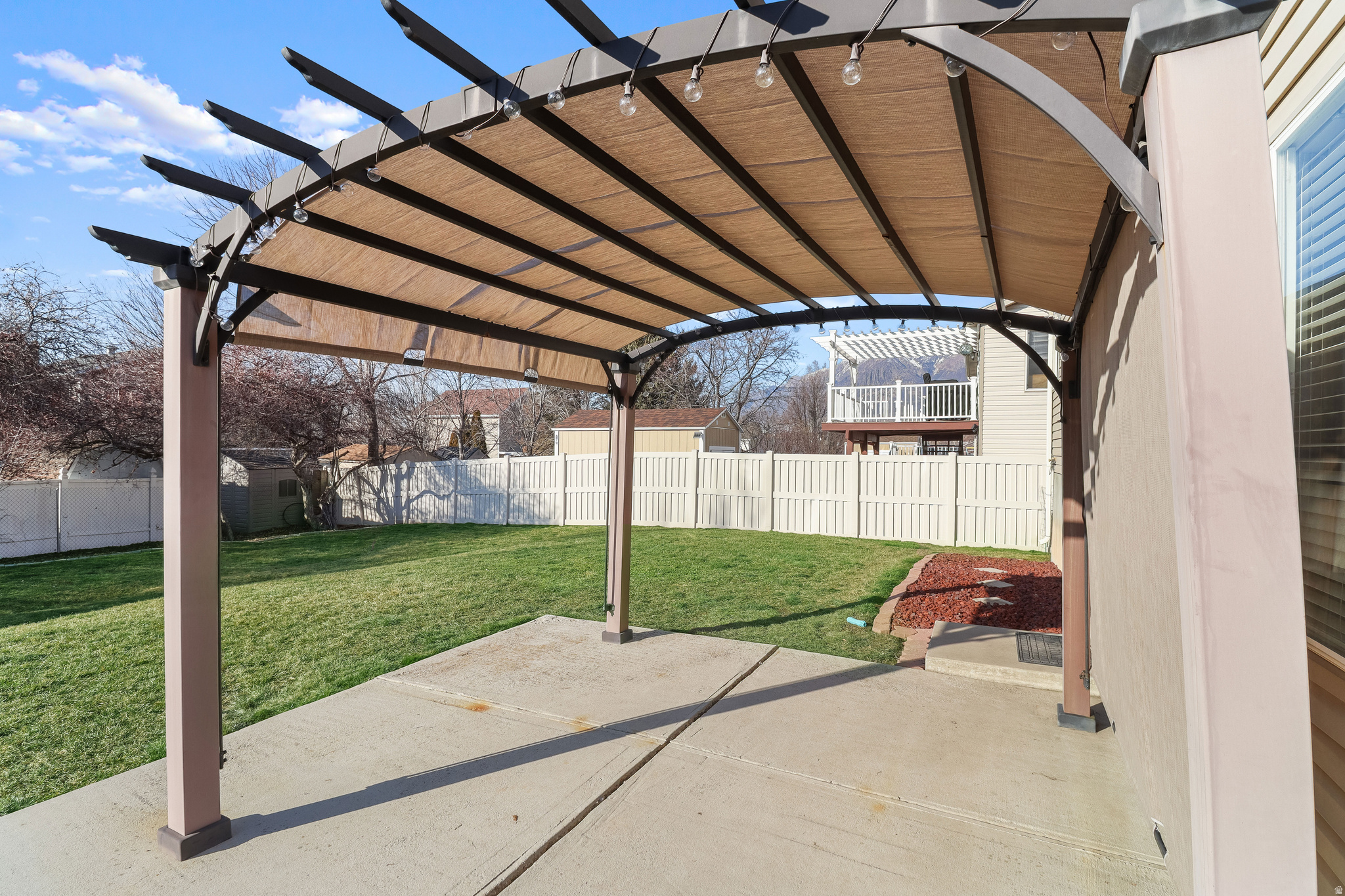 MOUNTAIN RIDGE - Residential