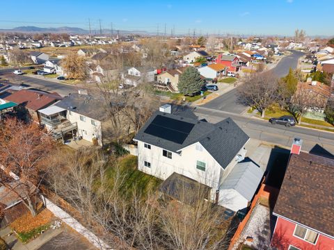 Tiny photo for 1411 W 570 N, Clinton, UT 84015 (MLS # 2128482)