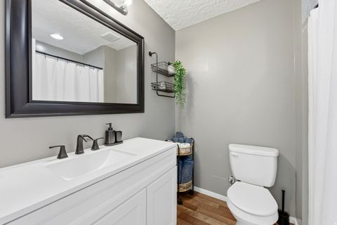 Tiny photo for 1411 W 570 N, Clinton, UT 84015 (MLS # 2128482)