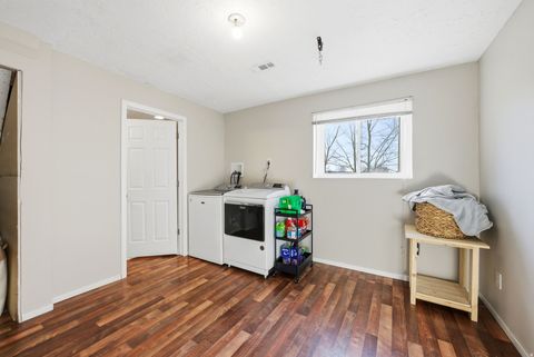 Tiny photo for 1411 W 570 N, Clinton, UT 84015 (MLS # 2128482)
