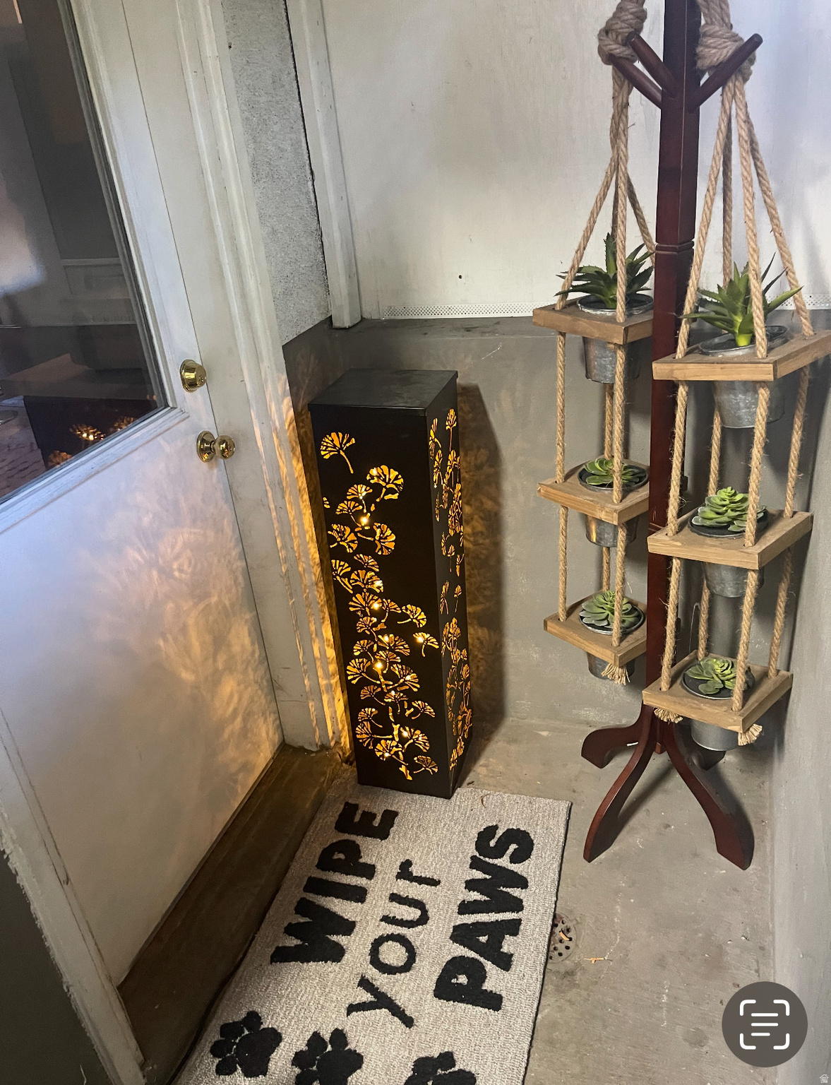 SCOTTSVILLE - Residential