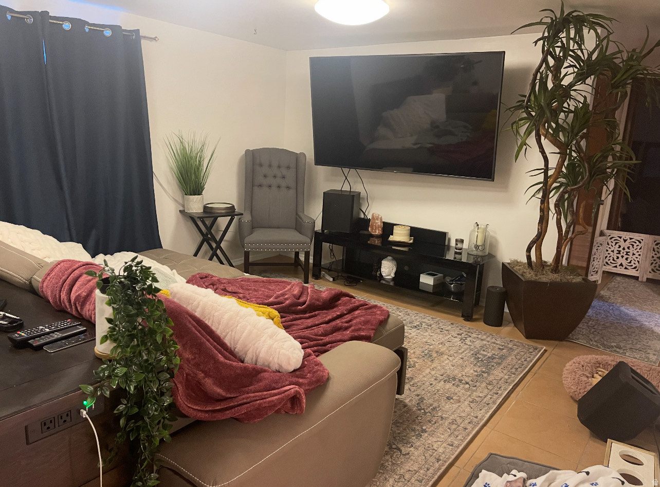 SCOTTSVILLE - Residential