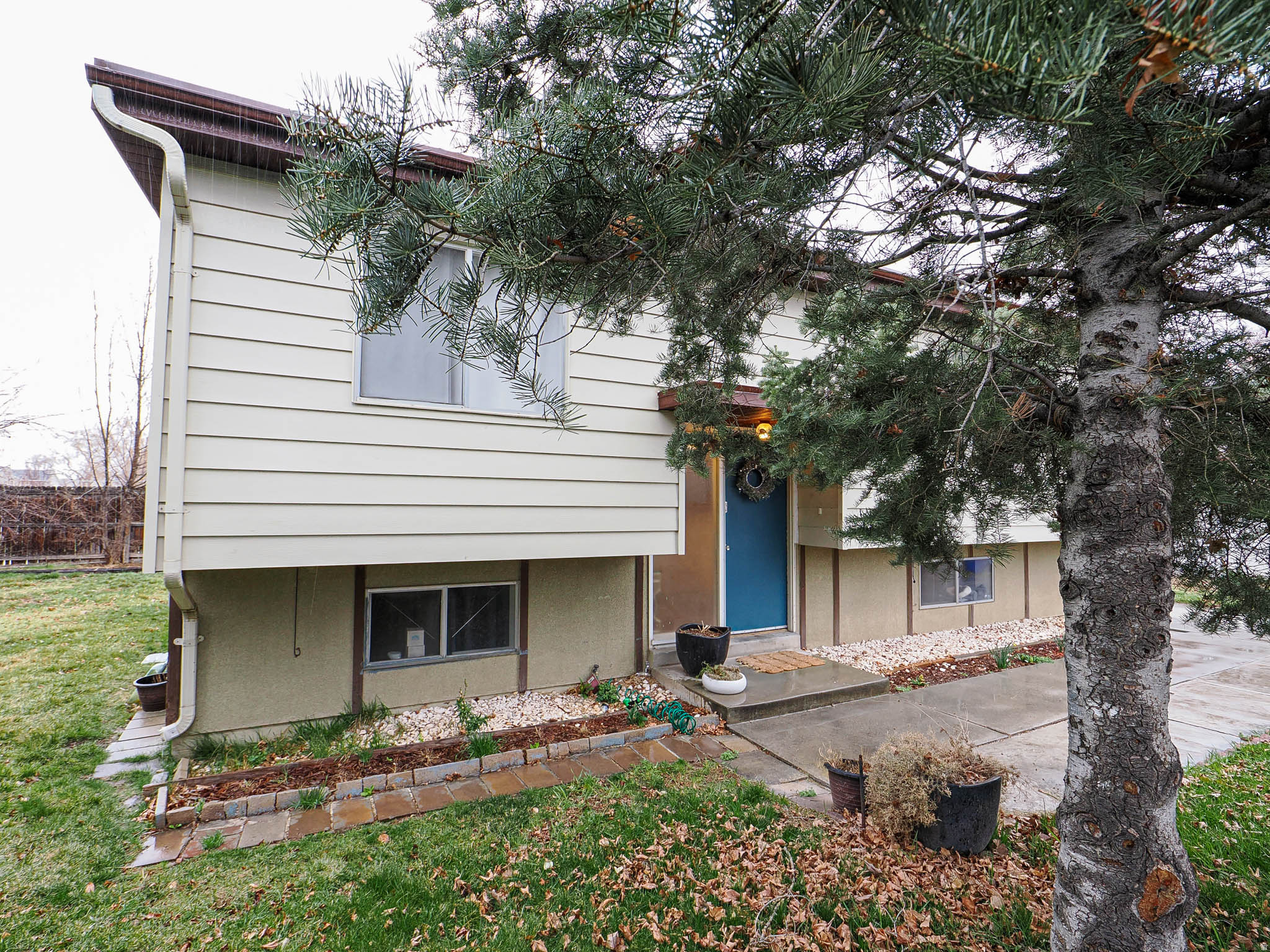 SCOTTSVILLE - Residential