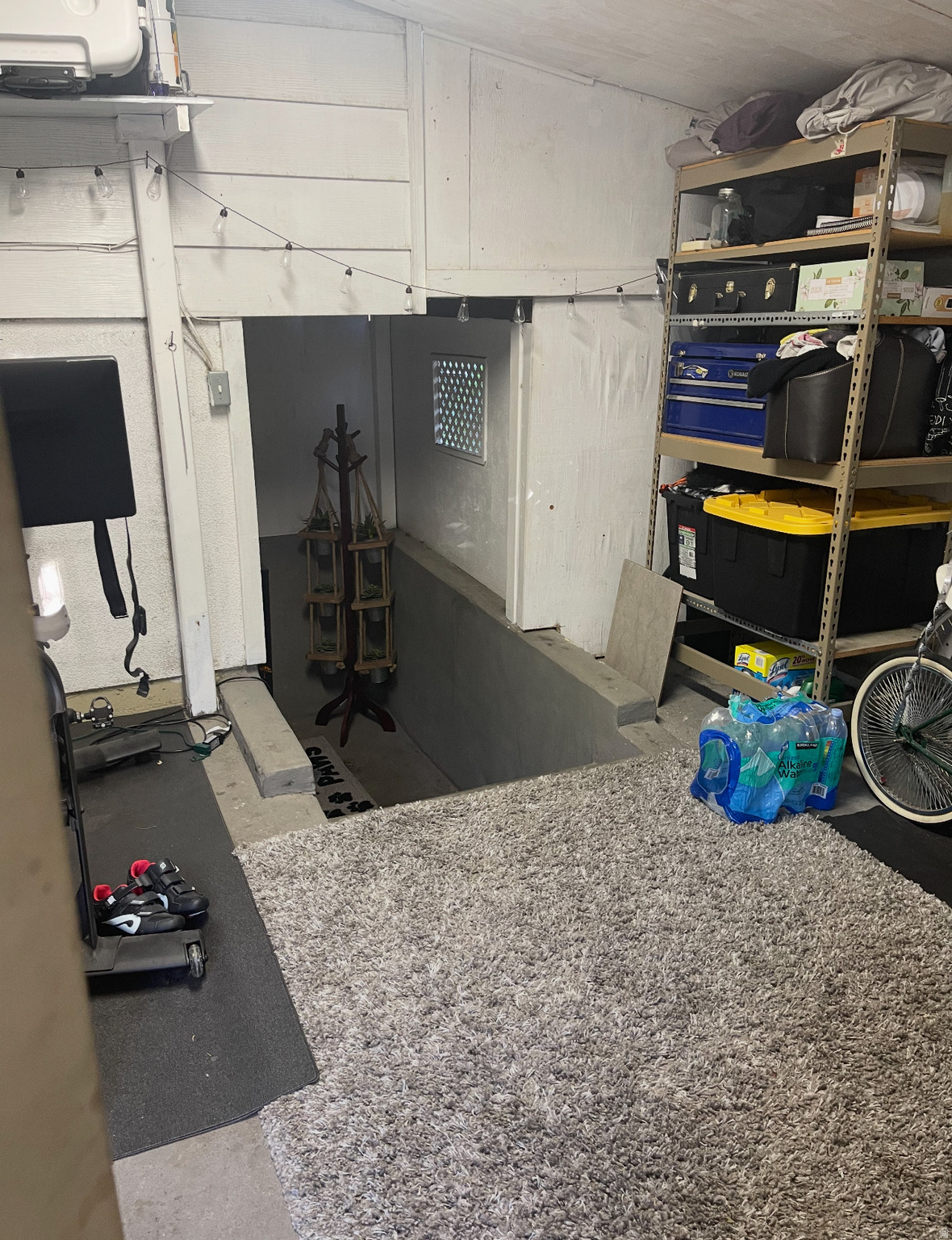 SCOTTSVILLE - Residential