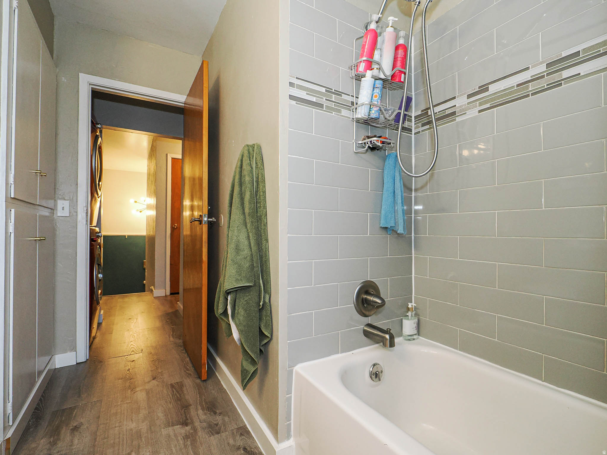 SCOTTSVILLE - Residential