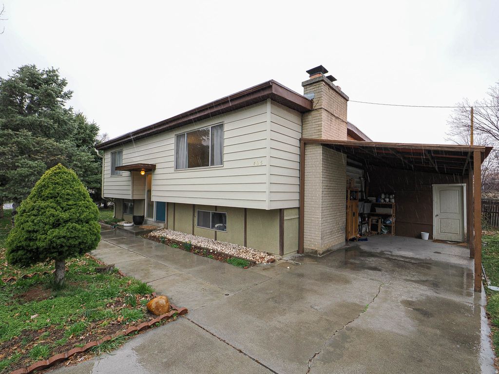 Photo of 405 E SCOTT AVENUE AVE, Salt Lake City, UT 84115 (MLS # 2132312)