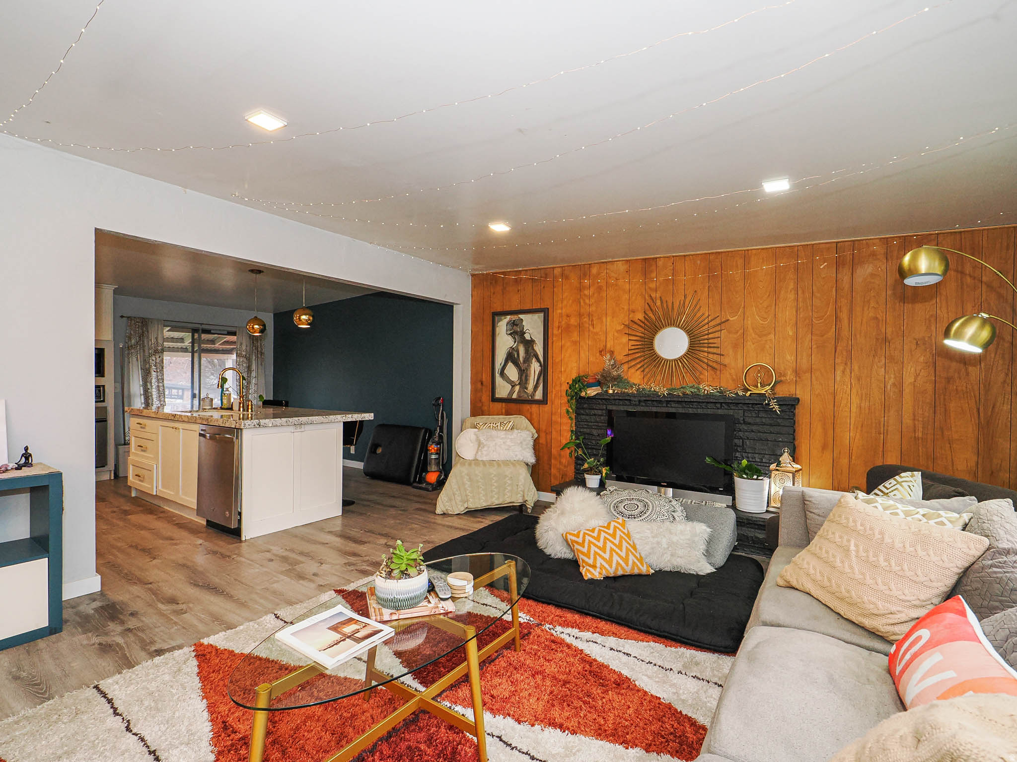 SCOTTSVILLE - Residential