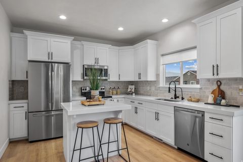 Tiny photo for 1258 E BELL BUOY WAY, Eagle Mountain, UT 84005 (MLS # 2140695)