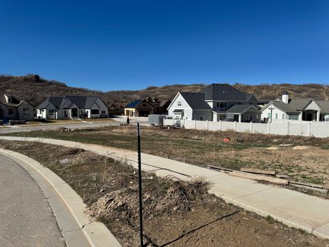 Tiny photo for 3583 S MAPLETON DR #13, Mapleton, UT 84664 (MLS # 2141949)