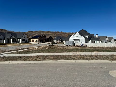 Tiny photo for 3583 S MAPLETON DR #13, Mapleton, UT 84664 (MLS # 2141949)