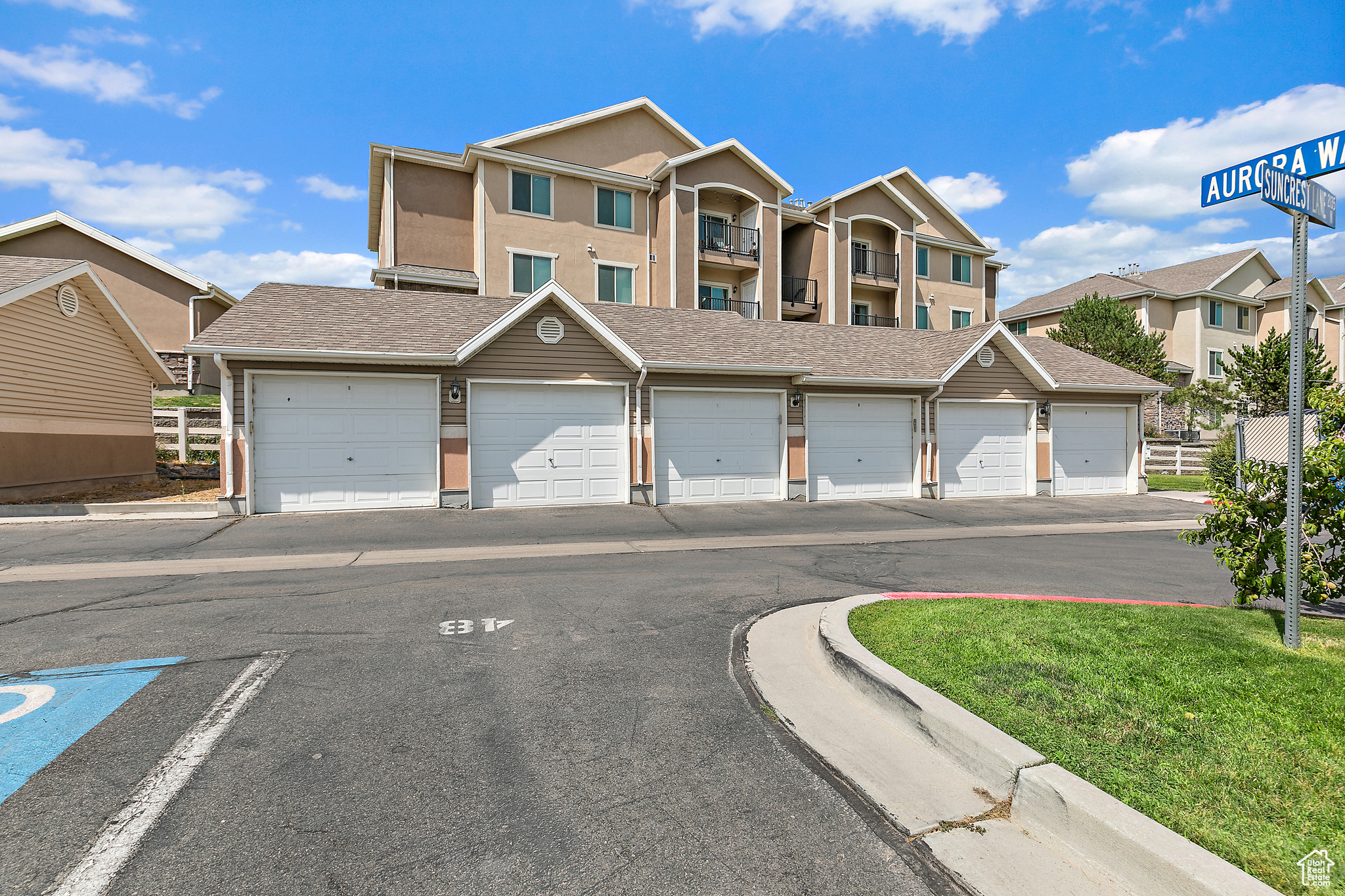 HARVEST HILL - Residential