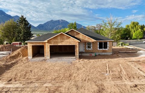 Tiny photo for 212 E 770 N, Santaquin, UT 84655 (MLS # 2158534)
