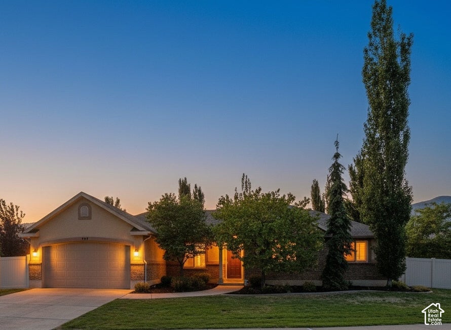 Photo of 564 N SPRING MEADOW LN. LN W, Farmington, UT 84025 (MLS # 2179559)