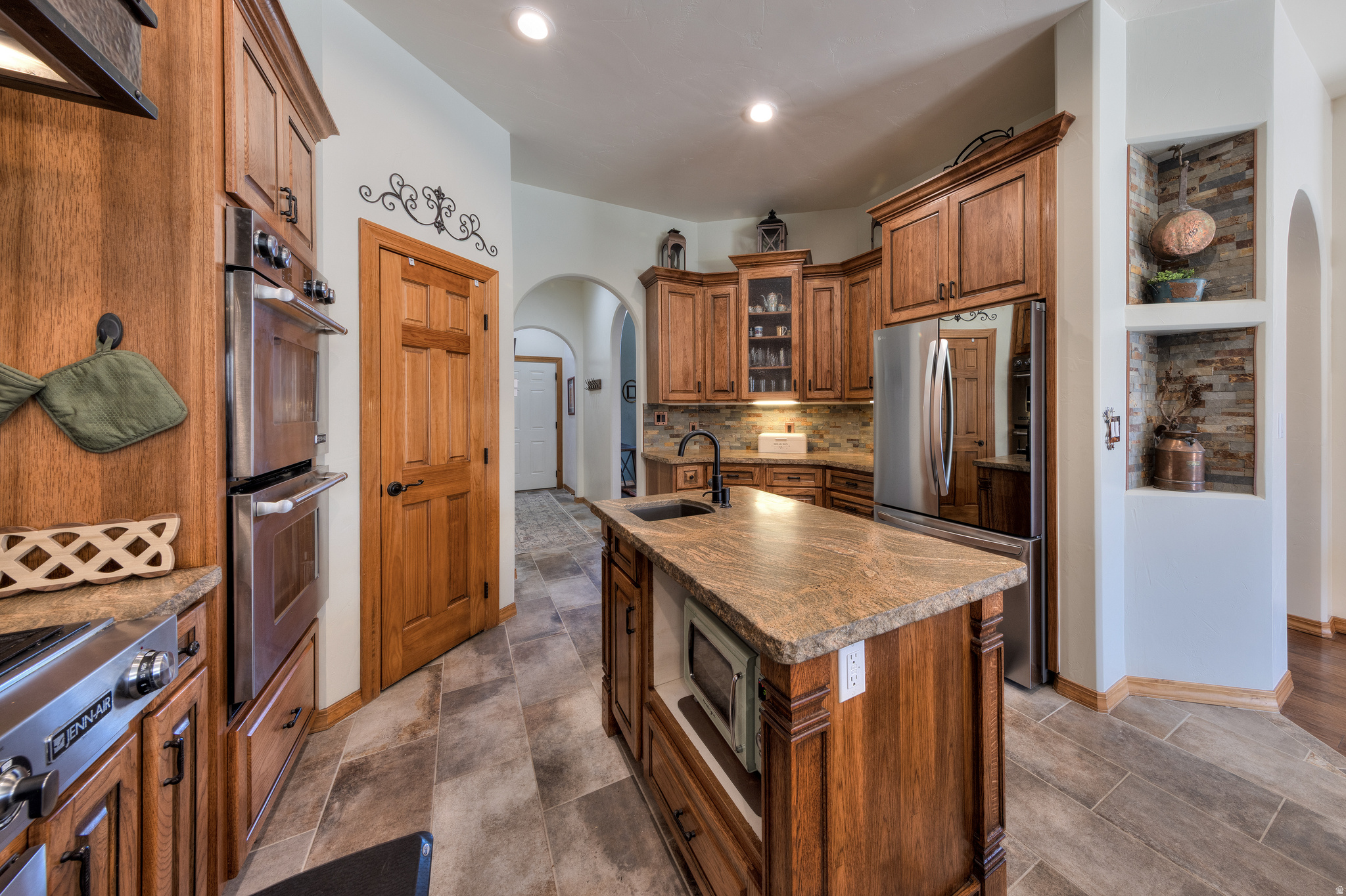 SPANISH TRAIL ESTATES - Residential