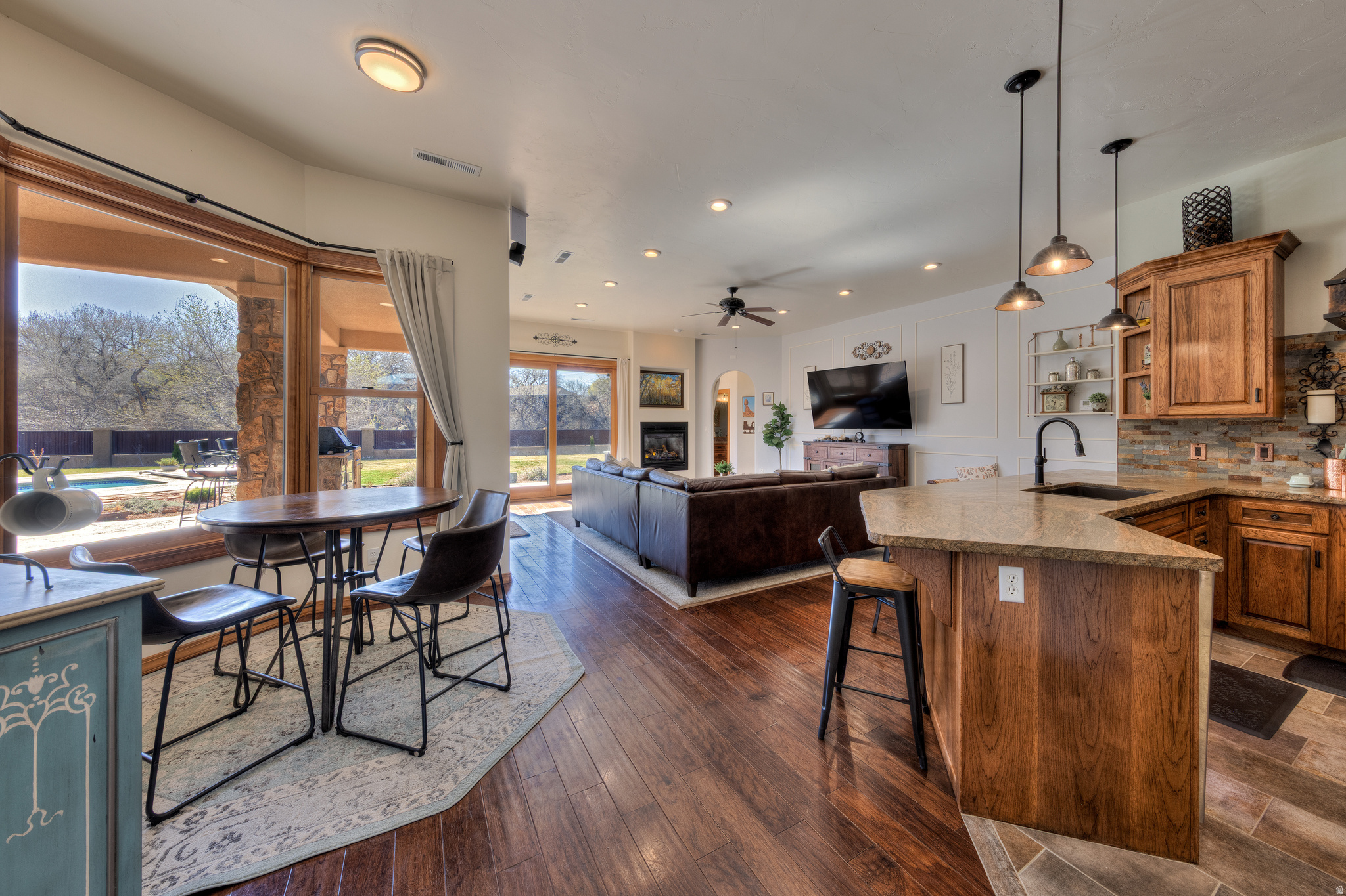 SPANISH TRAIL ESTATES - Residential