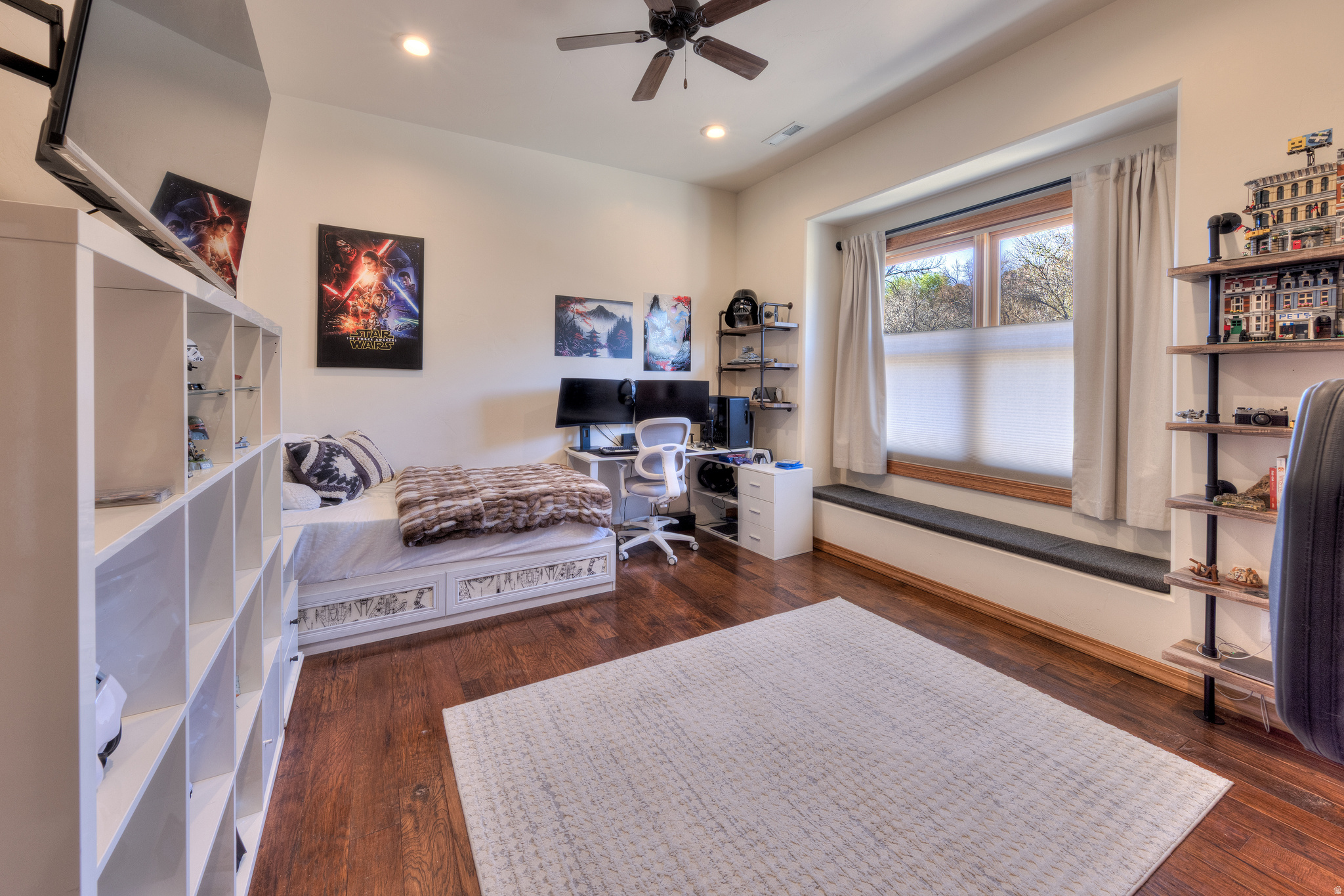 SPANISH TRAIL ESTATES - Residential