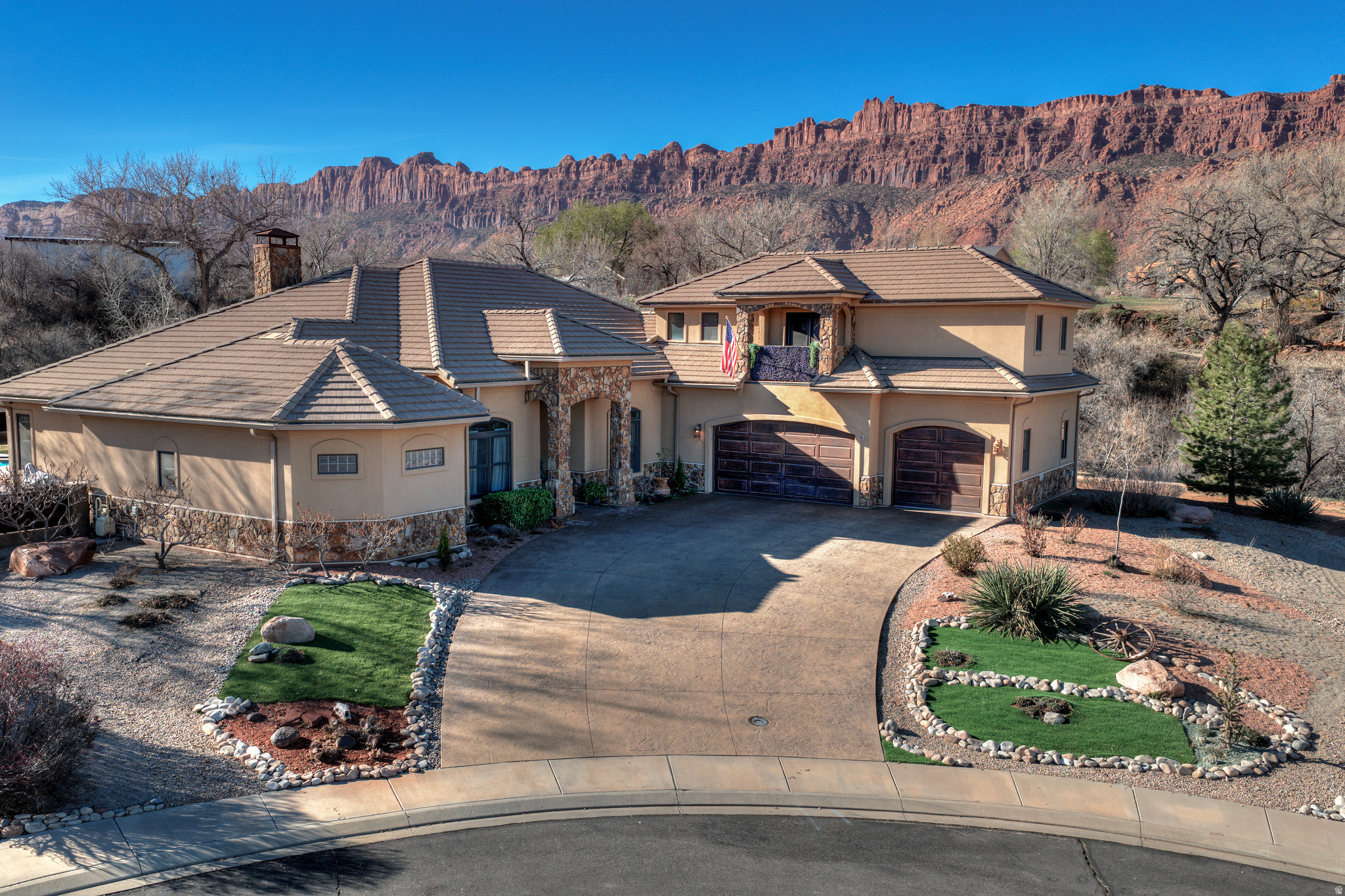 SPANISH TRAIL ESTATES - Residential